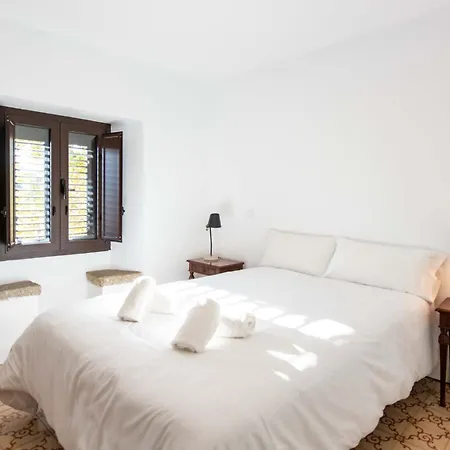 16th-century Masia With Pool And Chapel Σπίτι διακοπών