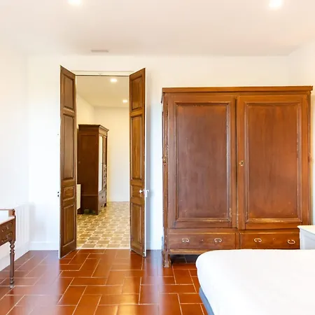 Casa de vacances 16th-century Masia With Private Pool & Event Space