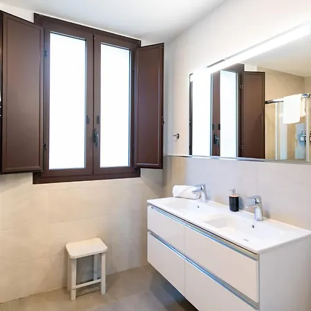 Сasa de vacaciones 16Th-Century Masia With Private Pool & Event Space Barcelona